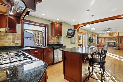 Tiny photo for 17W435 Concord Place, Darien, IL 60561 (MLS # 12565371)