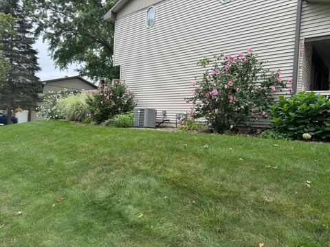 Tiny photo for 17W435 Concord Place, Darien, IL 60561 (MLS # 12565371)