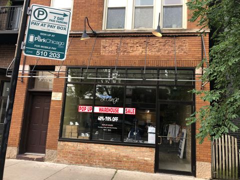 2037 W Roscoe Street Chicago IL 60618