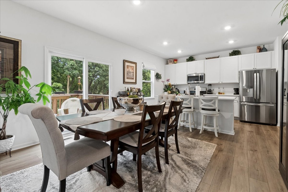 8418 White Oaks Court