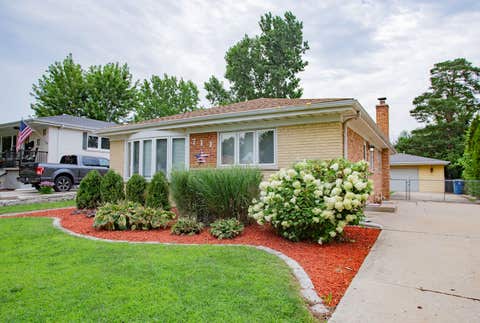 Tiny photo for 711 Schiller Street, Itasca, IL 60143 (MLS # 12718204)