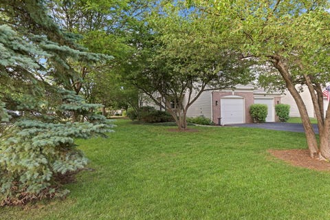 Tiny photo for 90 Pimlico Court, Grayslake, IL 60030 (MLS # 12668253)