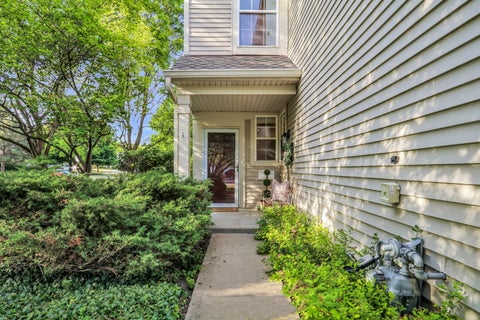 Tiny photo for 90 Pimlico Court, Grayslake, IL 60030 (MLS # 12668253)