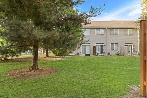 Tiny photo for 90 Pimlico Court, Grayslake, IL 60030 (MLS # 12668253)