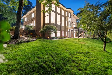 Tiny photo for 9427 Falling Waters Drive, Burr Ridge, IL 60527 (MLS # 12554615)