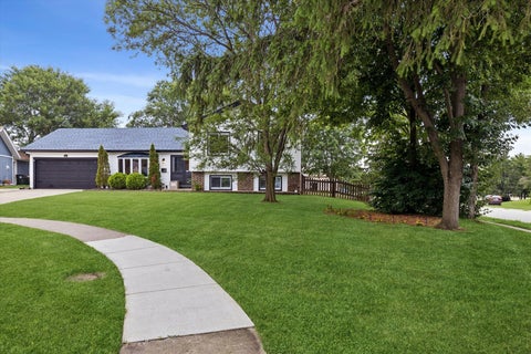 Tiny photo for 5701 Bedford Court, Hanover Park, IL 60133 (MLS # 12750063)