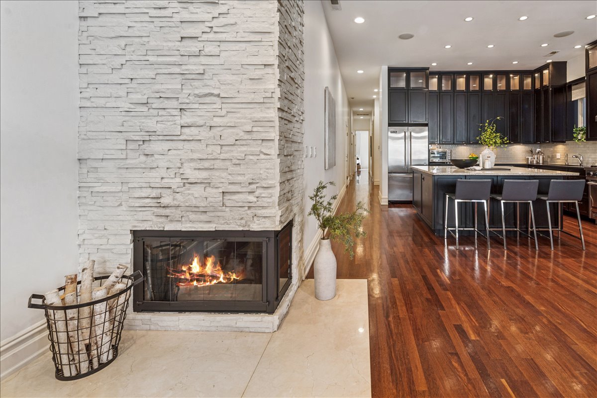 3161 N Halsted Street 202