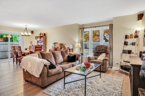 Tiny photo for 130 Shadydell Avenue, Mundelein, IL 60060 (MLS # 12504398)