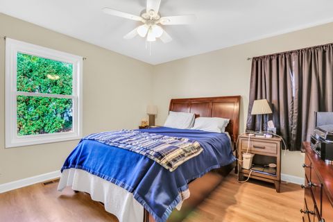 Tiny photo for 130 Shadydell Avenue, Mundelein, IL 60060 (MLS # 12504398)