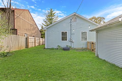 Tiny photo for 130 Shadydell Avenue, Mundelein, IL 60060 (MLS # 12504398)