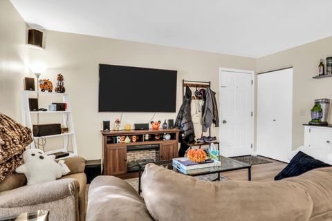 Tiny photo for 130 Shadydell Avenue, Mundelein, IL 60060 (MLS # 12504398)