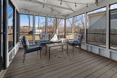 Tiny photo for 228 Wellington Drive, Crystal Lake, IL 60014 (MLS # 12559417)