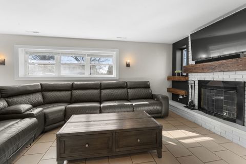 Tiny photo for 228 Wellington Drive, Crystal Lake, IL 60014 (MLS # 12559417)