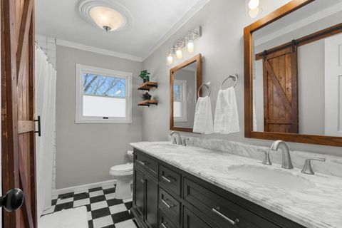 Tiny photo for 228 Wellington Drive, Crystal Lake, IL 60014 (MLS # 12559417)