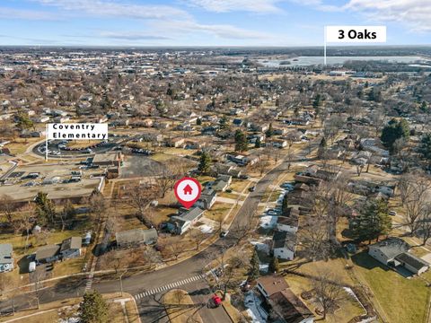 Tiny photo for 228 Wellington Drive, Crystal Lake, IL 60014 (MLS # 12559417)