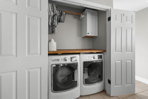 Tiny photo for 228 Wellington Drive, Crystal Lake, IL 60014 (MLS # 12559417)