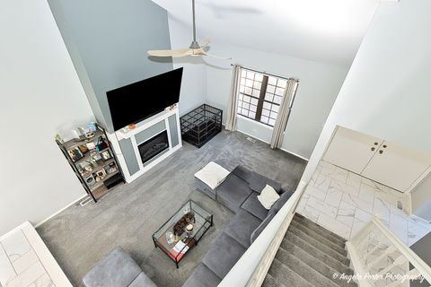Tiny photo for 638 Dordan Court, Gurnee, IL 60031 (MLS # 12464560)