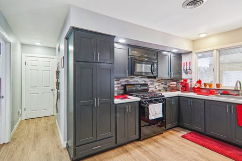 Tiny photo for 15134 Laramie Avenue, Oak Forest, IL 60452 (MLS # 12615022)