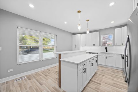 Tiny photo for 209 N Hunter Street, Thornton, IL 60476 (MLS # 12511584)