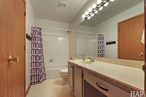 Tiny photo for 974 Annandale Drive, Elgin, IL 60123 (MLS # 12590401)