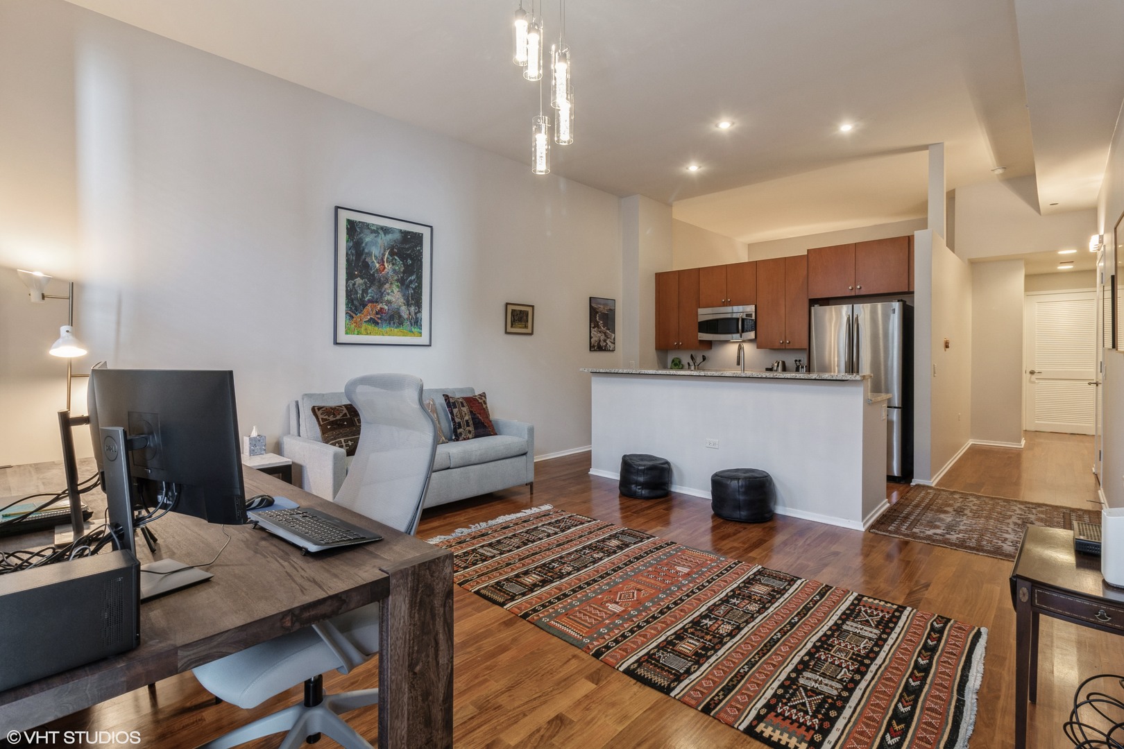 310 S Michigan Avenue 2006