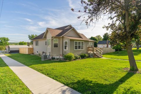 Tiny photo for 131 E Iowa Street, Spring Valley, IL 61362 (MLS # 12651766)