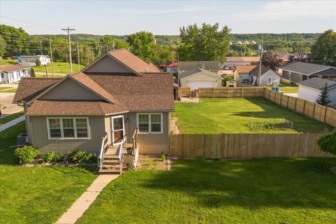 Tiny photo for 131 E Iowa Street, Spring Valley, IL 61362 (MLS # 12651766)