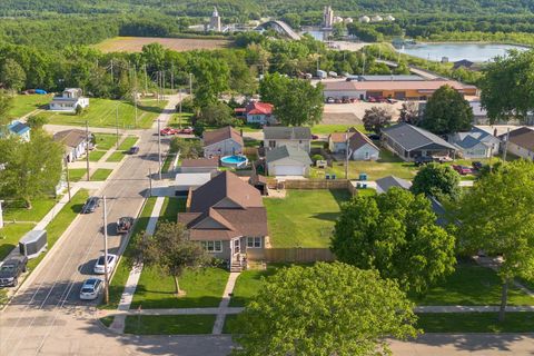 Tiny photo for 131 E Iowa Street, Spring Valley, IL 61362 (MLS # 12651766)