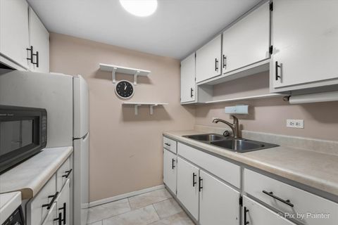 Tiny photo for 255 S West Avenue #308, Elmhurst, IL 60126 (MLS # 12492412)