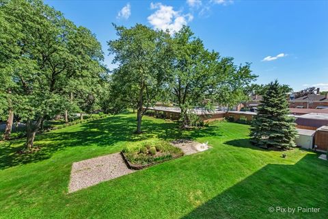 Tiny photo for 255 S West Avenue #308, Elmhurst, IL 60126 (MLS # 12492412)