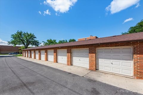 Tiny photo for 255 S West Avenue #308, Elmhurst, IL 60126 (MLS # 12492412)