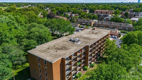 Tiny photo for 255 S West Avenue #308, Elmhurst, IL 60126 (MLS # 12492412)