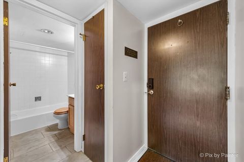 Tiny photo for 255 S West Avenue #308, Elmhurst, IL 60126 (MLS # 12492412)