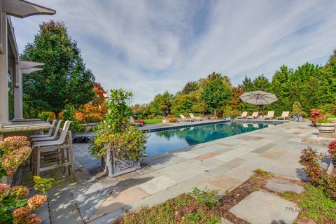 Tiny photo for 170 N Savanna Court, Lake Forest, IL 60045 (MLS # 12790157)
