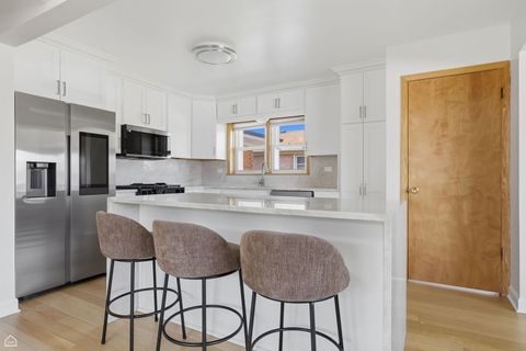 Tiny photo for Chicago, IL 60656 (MLS # 12627834)