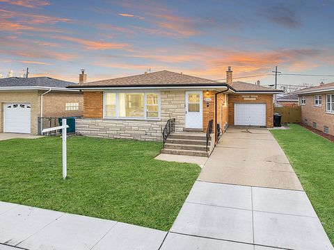 Tiny photo for Chicago, IL 60656 (MLS # 12627834)