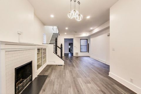 Tiny photo for 928 E 46th Street, Chicago, IL 60653 (MLS # 12506434)