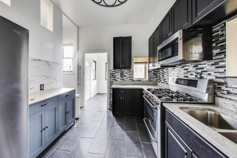 Tiny photo for 928 E 46th Street, Chicago, IL 60653 (MLS # 12506434)