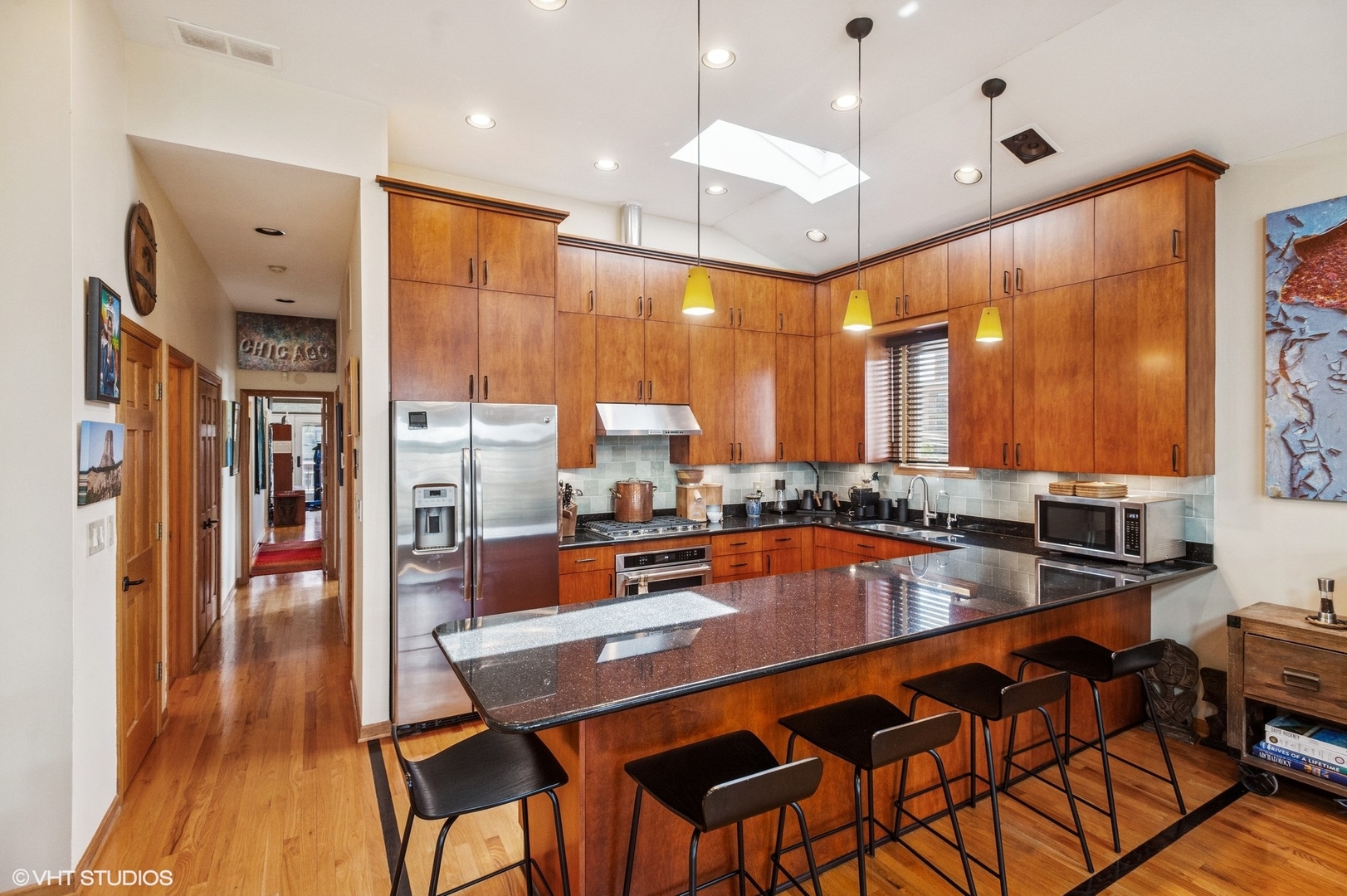 741 W Aldine Avenue 4