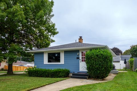 Photo of 5601 44th Avenue, Kenosha, WI 53144 (MLS # 12511612)