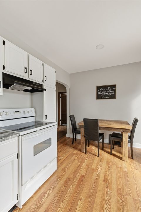 Tiny photo for 2323 Frances Place, Davenport, IA 52804 (MLS # 12603517)