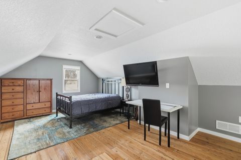 Tiny photo for 2323 Frances Place, Davenport, IA 52804 (MLS # 12603517)