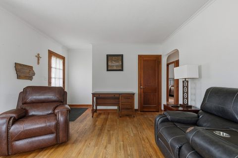 Tiny photo for 2323 Frances Place, Davenport, IA 52804 (MLS # 12603517)