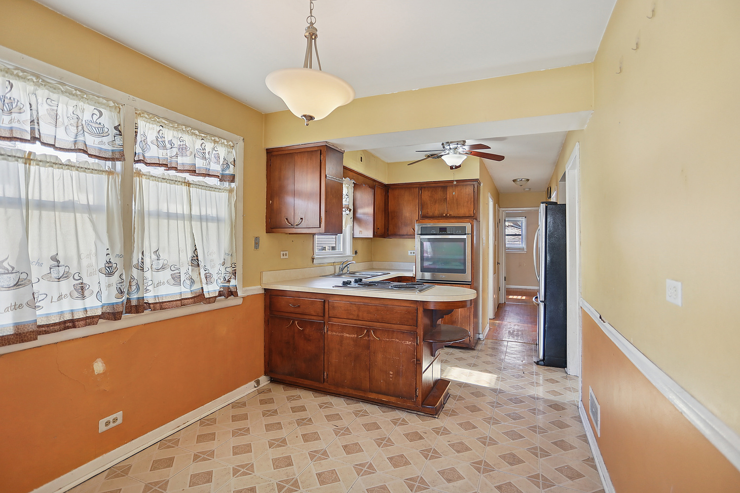 10829 S Rockwell Street