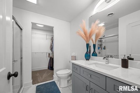 Tiny photo for 3043 Shanes Way #3043, Bettendorf, IA 52722 (MLS # 12552663)