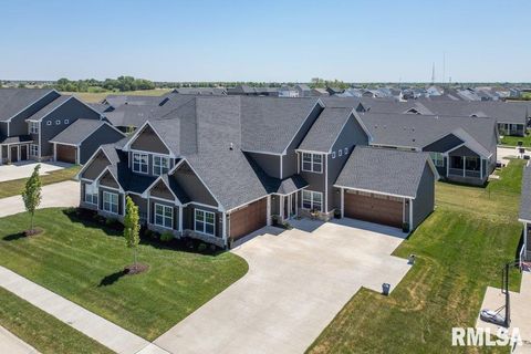 Tiny photo for 3043 Shanes Way #3043, Bettendorf, IA 52722 (MLS # 12552663)