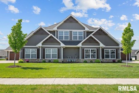 Photo of 3043 Shanes Way #3043, Bettendorf, IA 52722 (MLS # 12552663)