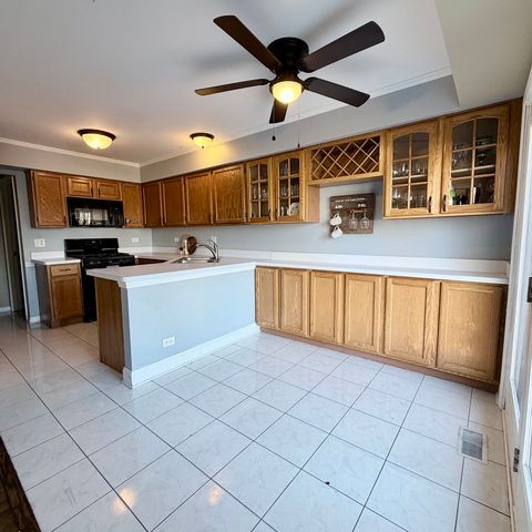 Tiny photo for 21 Weston Court #21, South Elgin, IL 60177 (MLS # 12536370)