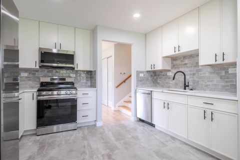 Tiny photo for 936 Cuyahoga Drive, Bartlett, IL 60103 (MLS # 12696312)
