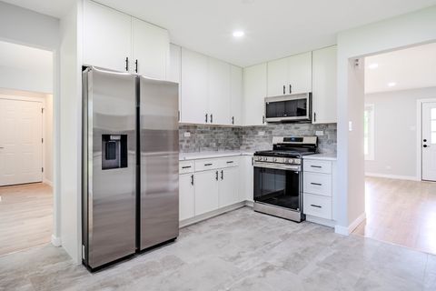 Tiny photo for 936 Cuyahoga Drive, Bartlett, IL 60103 (MLS # 12696312)
